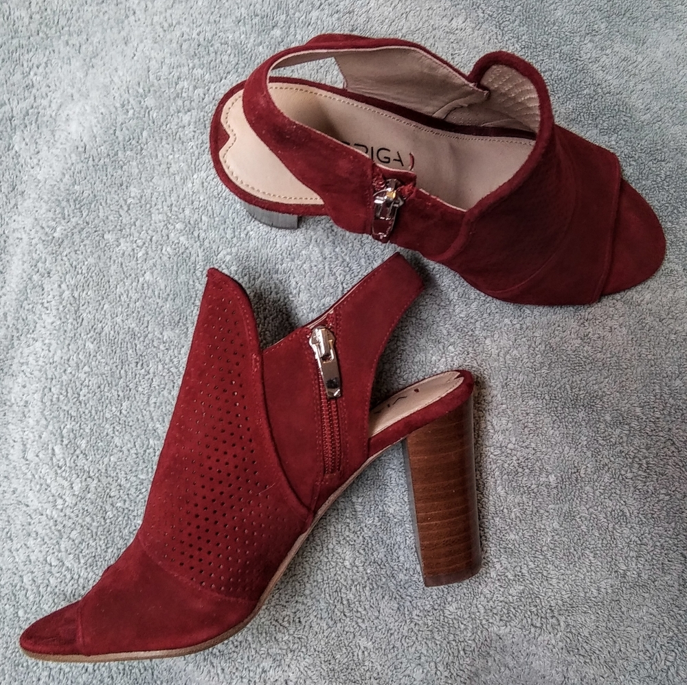 Via Spiga Open Toed Sling Back Pump - Size 6
